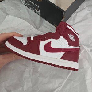 Nike Air Jordan 1 Retro High OG Toddler Size 10C White Team Red
